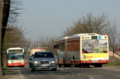 Gdansk Kokoszki. Ul. Kartuska niedaleko skrzyzowania...