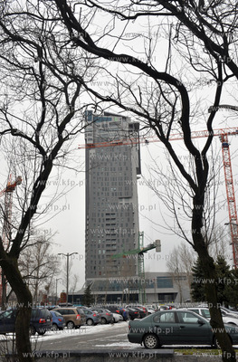 Gdynia. Wiezowiec See Tower i okolice skweru Kosciuszki....