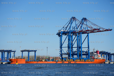 Do gdańskiego Baltic Hub przypłynął statek Zhen...