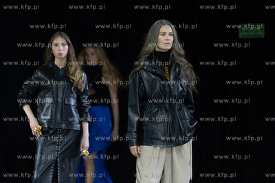 Pokaz mody i bursztynu AMBER Vibes podczas międzynarodowych...