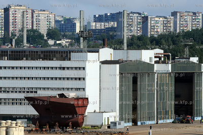 Port w Gdyni. Widok z promu Stena Baltica. n/z Stocznia...