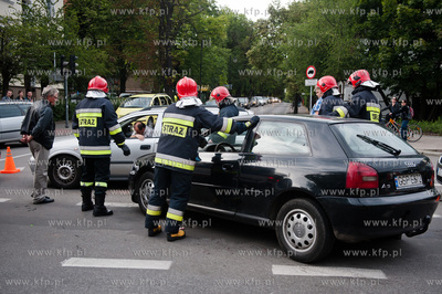 Sopot. Wypadek trzech samochodow na skrzyzowaniu ulic...