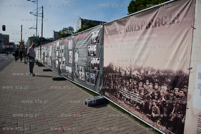 Gdynia. Skwer Kosciuszki. Wystawa plenerowa z okazji...