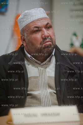 Gdansk. Galeria Mariacka. Debata pt. Swiete Ksiegi,...