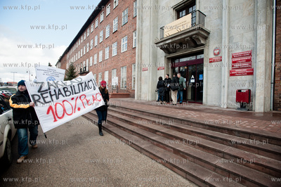 Gdansk. Protest zwiazkow zawodowych Szpitala Specjalistycznego...
