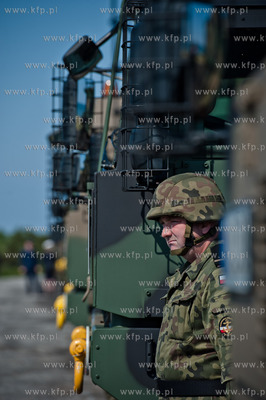 Poligon wojskowy w Ustce. Odbior sprzetu oraz podpisanie...