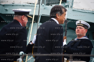 Gdynia. Nabrzeze Pomorskie. Historyczny niszczyciel...