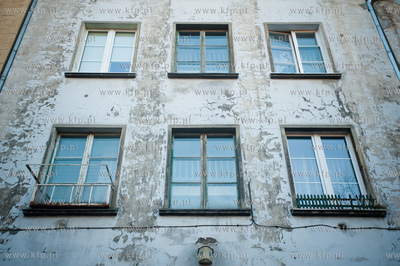 Gdansk. Odremontowane, nowo pomalowane kamieniczki...