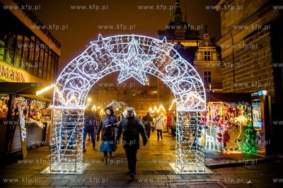 Gdansk. Przywitanie Swietego Mikolaja, parada zaczarowanego...