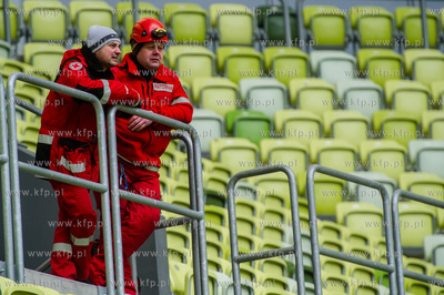 Gdansk. Stadion PGE Arena. Cwiczenia grup ratownikow...