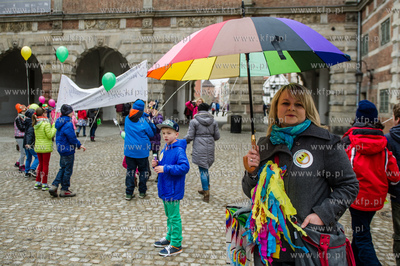 Gdansk. Wspolny przemarsz pod haslem Radoscia powitaj...