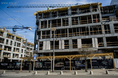 Gdynia. Budowa kompleksu mieszkalno-uslugowego Baltiq...