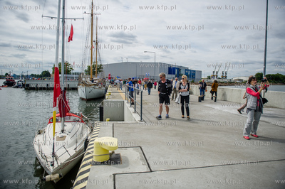 Gdansk. Uroczystosc otwarcia Falochronu Zachodniego...