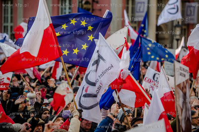 Gdansk. Manifestacja w obronie Wolnych Mediow zorganizowana...