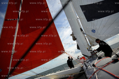 Zatoka Gdanska. Katamaran Gemini 3, na ktorym Roman...