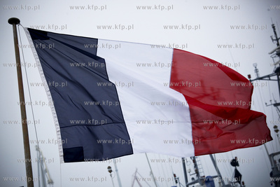 Gdynia Port Wojenny. FNS Commandant Blaison to fregata...