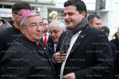 Skwer przed Domem Zdrojowym w Sopocie. Symboliczne...