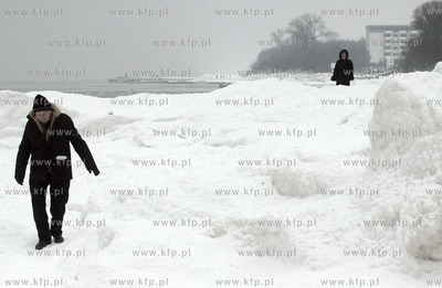 Zamrozona plaza w Kolobrzegu.
27.12.2010
fot. Przemyslaw...