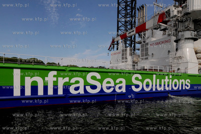 Gdansk. Nabrzeze Obroncow Westerplatte. Zbudowany w...