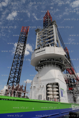 Gdansk. Nabrzeze Obroncow Westerplatte. Zbudowany w...