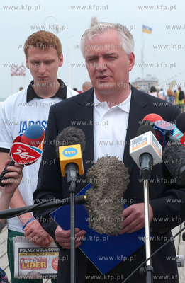 Briefing prasowy ministra Jaroslawa Gowina na sopockim...