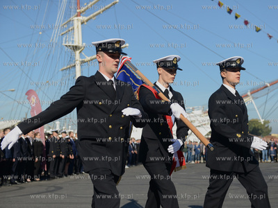 Na Molo Poludniowym w Gdyni zainaugorowano rozpoczecie...