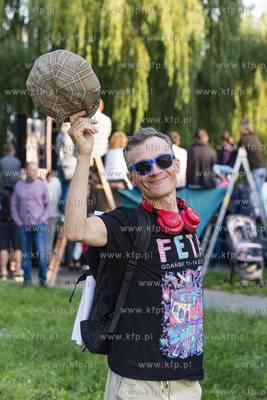 Gdańsk. Festiwal teatrów Ulicznych FETA. Nz. Paweł...
