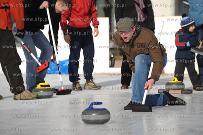 Sopot. W ostatni dzien slizgawni na molo, Sopot Curling...