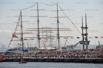 Gdynia. Zlot zaglowcow - The Tall Ships Races 2009....