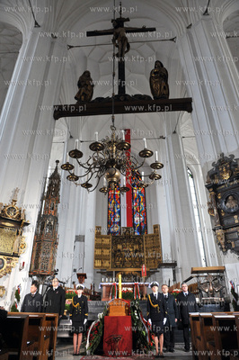 Bazylika Mariacka w Gdansku. Uroczystosci pogrzebowe...