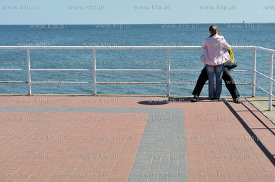 Sobota na molo w Gdansku Brzeznie. 12.06.2010 Fot....