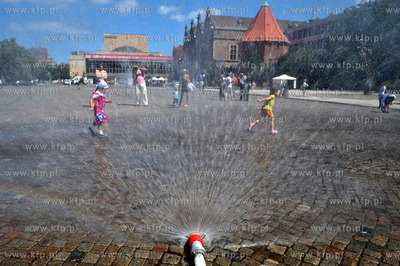 Na Targu Weglowym Gdanska Infrastruktura Wodociagowa...
