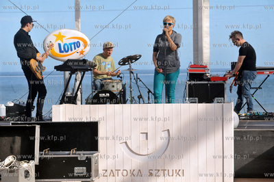 Zatoka Kobiet czyli Dzien Kobiet w Zatoce Sztuki w...