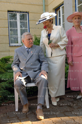 Imieniny u Danuty i Lecha Walesy. Solenizanci oczekuja...