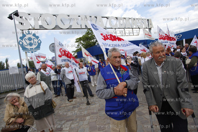 Gdansk. Manifestacja przedstawicieli NSZZ Solidarnosc...