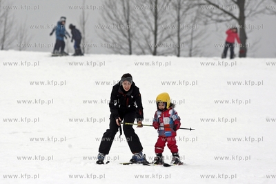 Rozpoczecie sezonu narciarskiego w Wiezycy na Kaszubach.
16.12.2012
fot....
