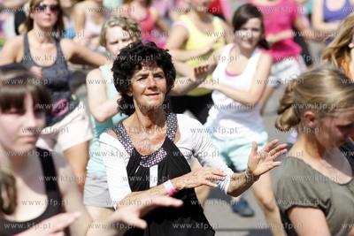 Gdansk.PGE Arena. Maraton Zumby, proba pobicia rekordu...