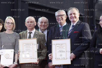 Amber Expo. Gdanskie Targi Turystyczne. Wreczenie Bursztynowych...