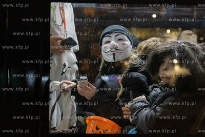 Gdńsk. Halloweenowy tramwaj. 31.10.2024 / fot. Anna...