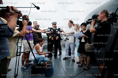 Gdynia. Nabrzeze Pomorskie. Uroczyste powitanie japonskiego...