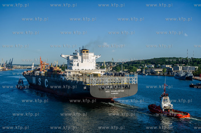 Najwiekszy kontenerowiec w historii portu MSC Charleston,...
