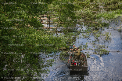 Rytel k. Chojnic. Skutki nawałnicy, która z piątku...