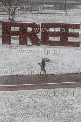 Gdańsk. Wrzeszcz. Opady śniegu.
29.03.2018
fot....