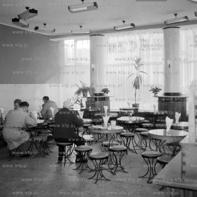 Bar Mleczny Sloneczny w Gdyni. 
1962
0008127z
Fot....