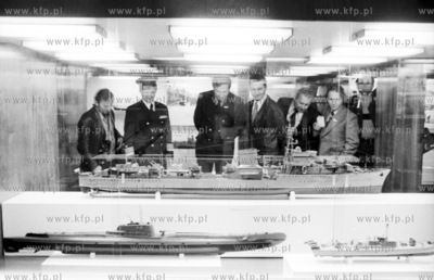 Na pokladzie okretu muzeum ORP Blyskawica, zacumowanego...