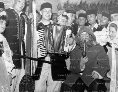 Przegląd zespołów artystycznych przy jednostkach...