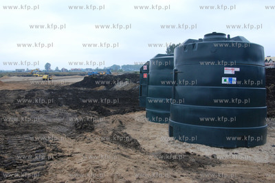 Ruszyla budowa Centrum Handlowego Auchan w Rumi (w...