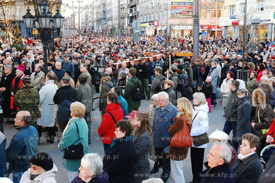 Wielki Piatek. Gdynska Droga Krzyzowa
06.04.2007
Fot....