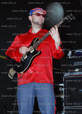 Impreza Lata z Radiem w Chojnicach. Występ zespolu...