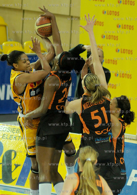 Hala Sportowo Widowiskowa w Gdyni. Mecz Ford  Germaz...